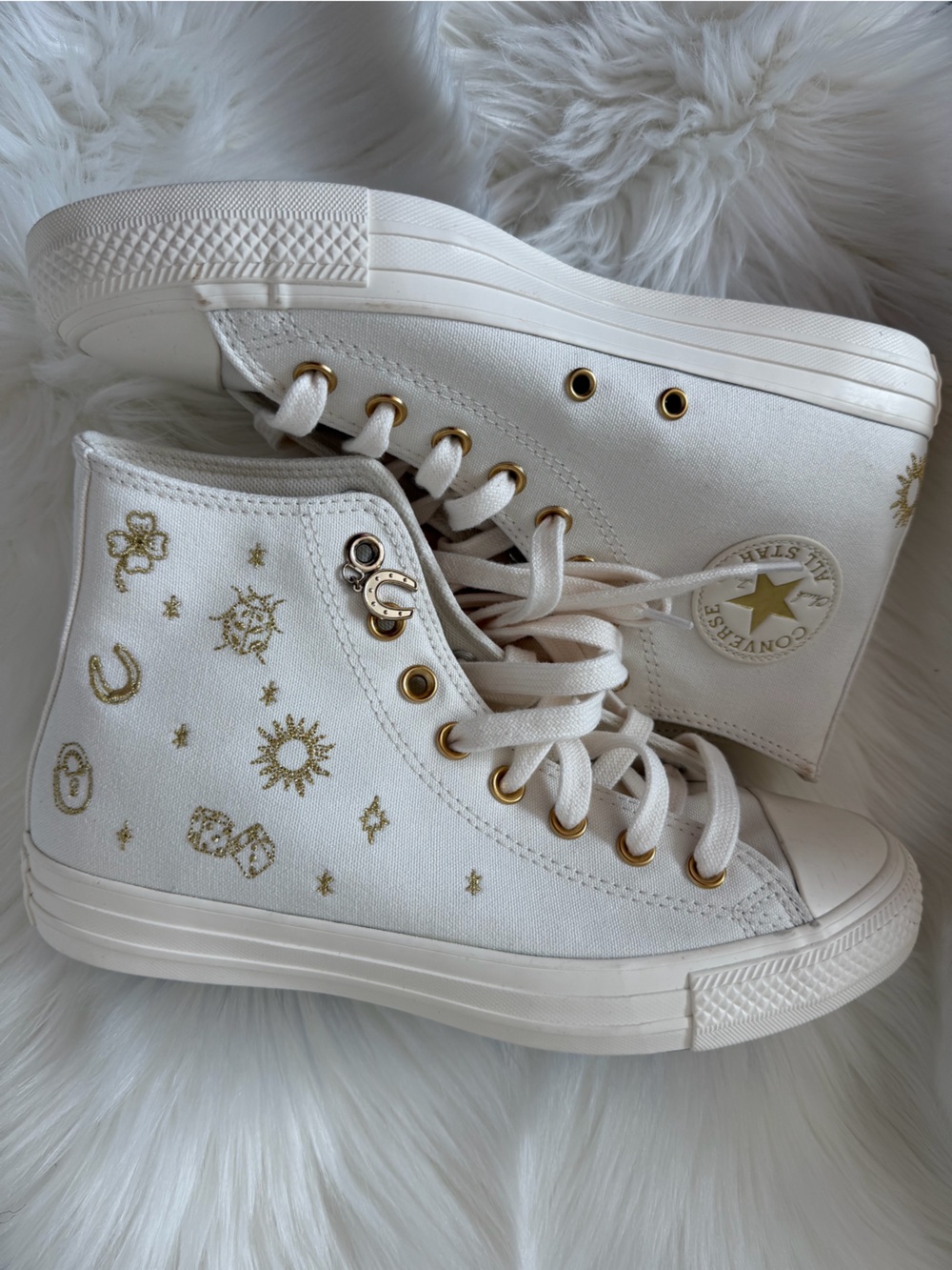 Converse Chuck Taylor All Star Luck Charms Sneaker